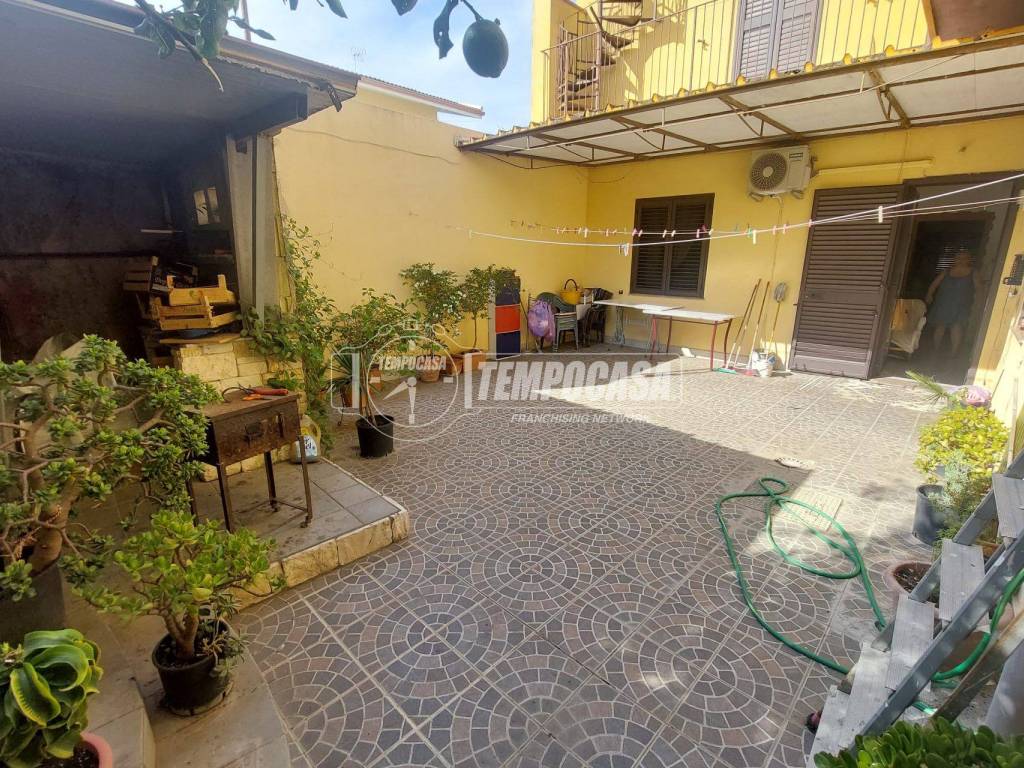 Appartamento a Milazzo in Via Palmara - Foto 2