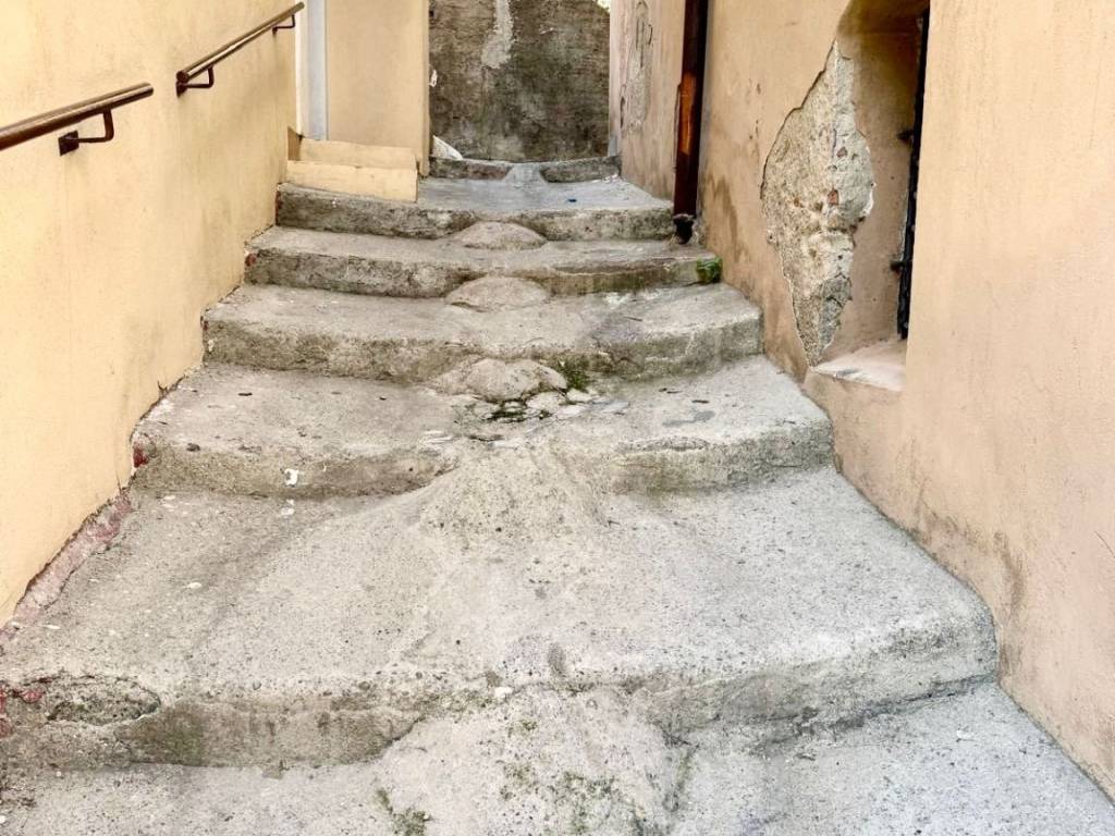 Appartamento a Messina in Via Comunale Santo - Foto 3