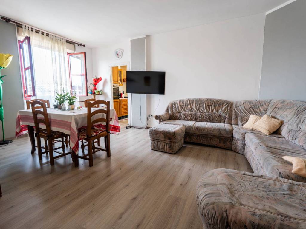 Appartamento a Orbassano in Via Guglielmo Marconi, 7 - Foto 5