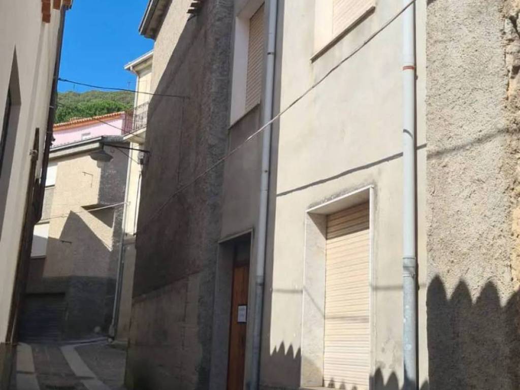Casa indipendente a Bitti in Via Piave - Foto 2