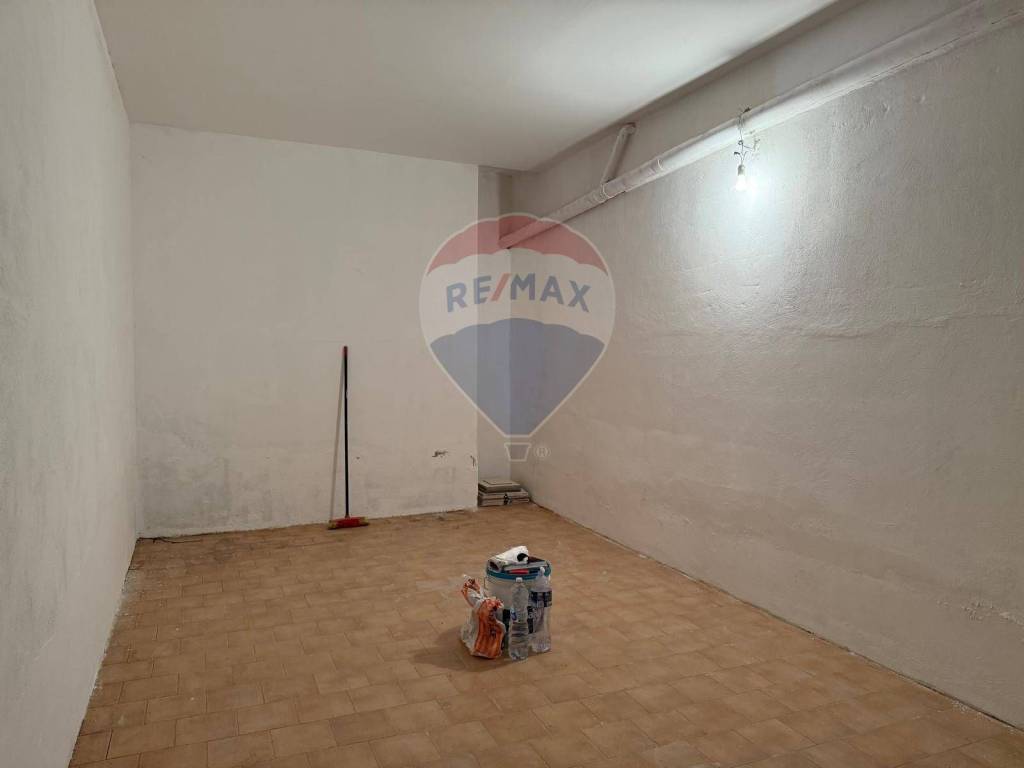 Box / garage a Mascali in via mascali riposto, 33 - Foto 5