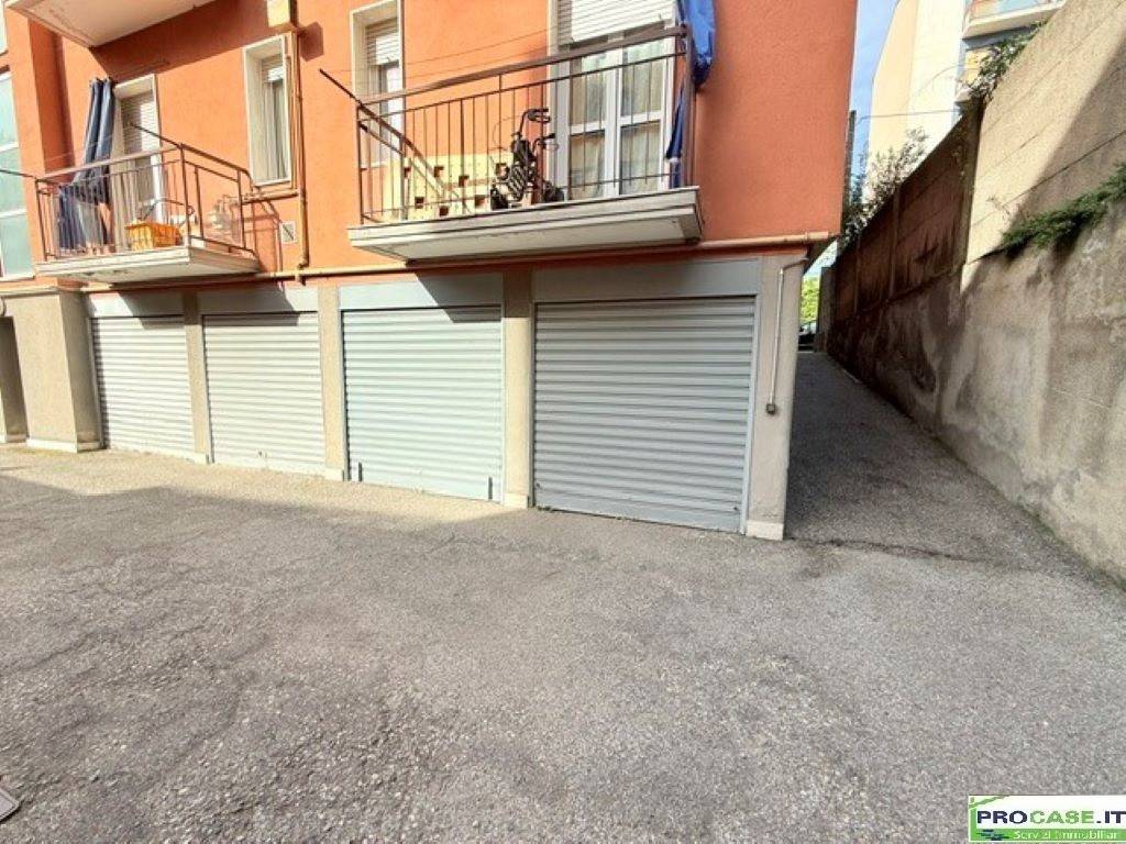 Box / garage a Saronno in Via 25 Aprile, 10 - Foto 4
