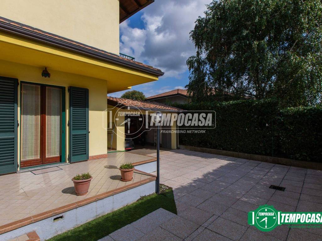 Villa a Momo in Via Provinciale 21/B - Foto 3