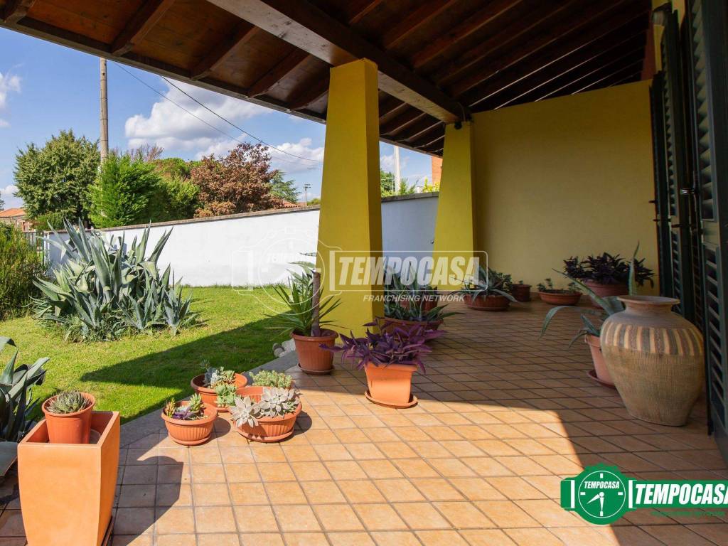 Villa a Momo in Via Provinciale 21/B - Foto 5