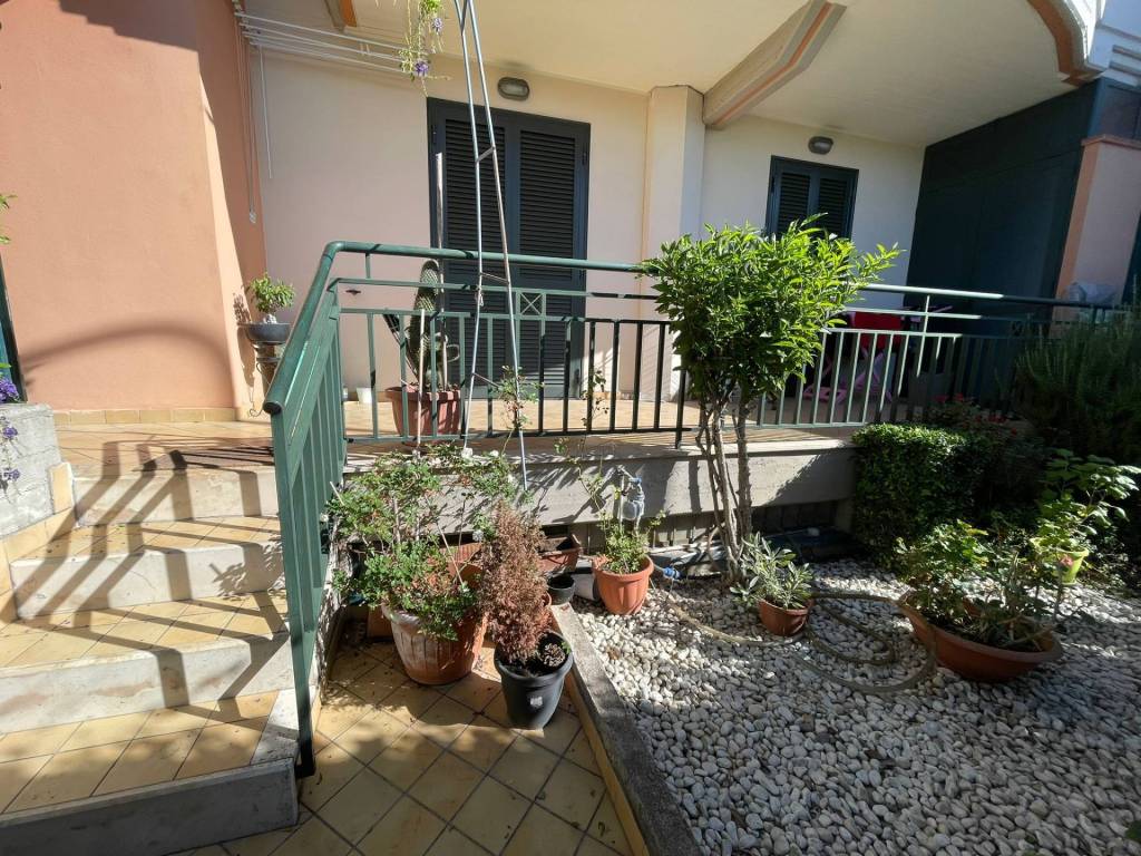 Appartamento a Maddaloni in Via Eduardo Scarpetta - Foto 3