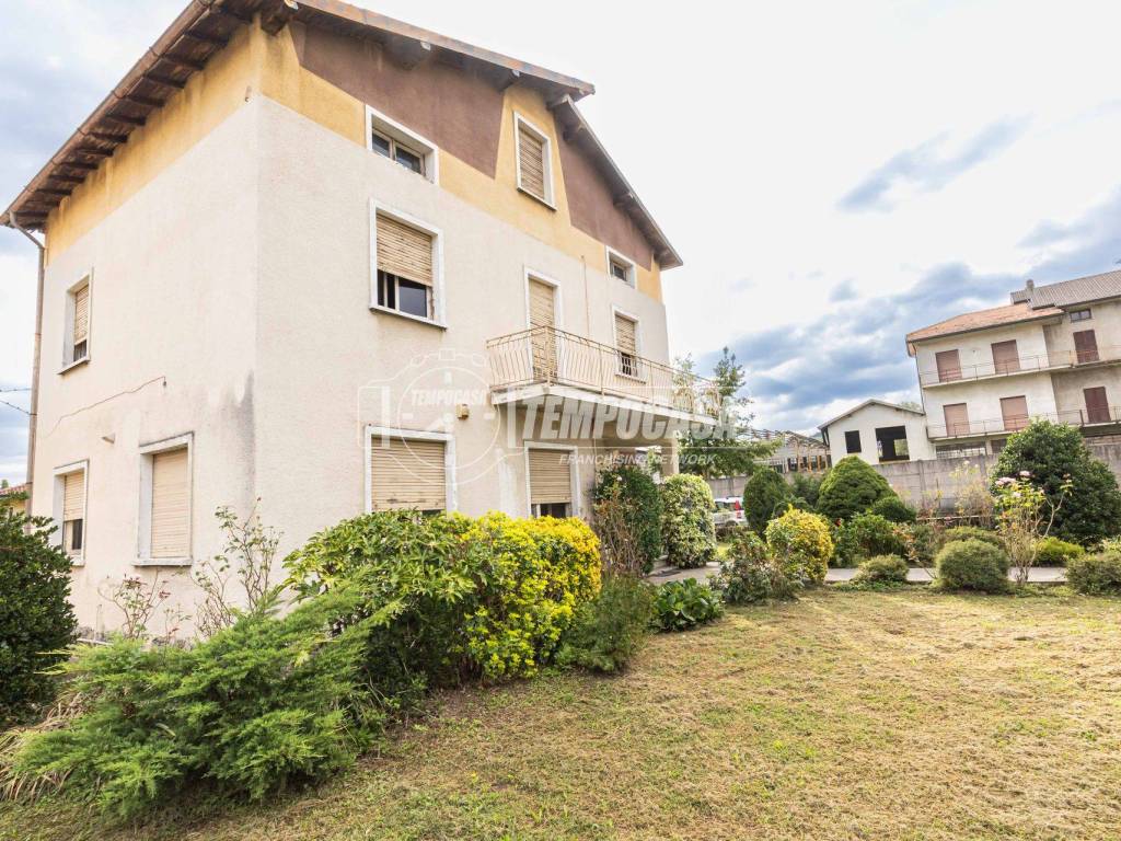 Villa a Costa masnaga in Via Alessandro Manzoni - Foto 2