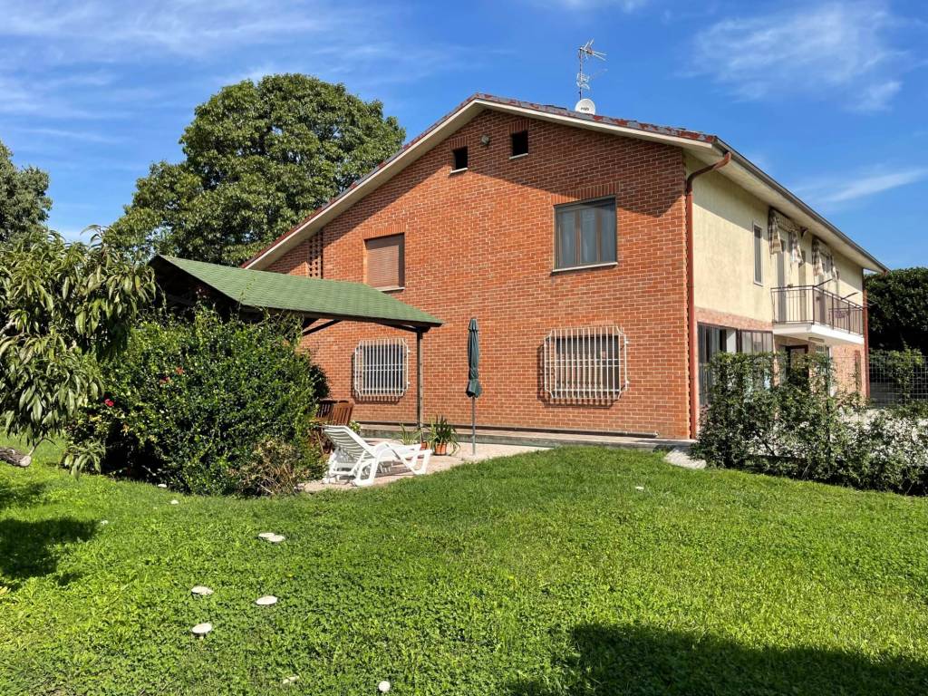 Villa a Casale monferrato in Cantone Cerreto di Santa Maria del Tempio - Foto 2