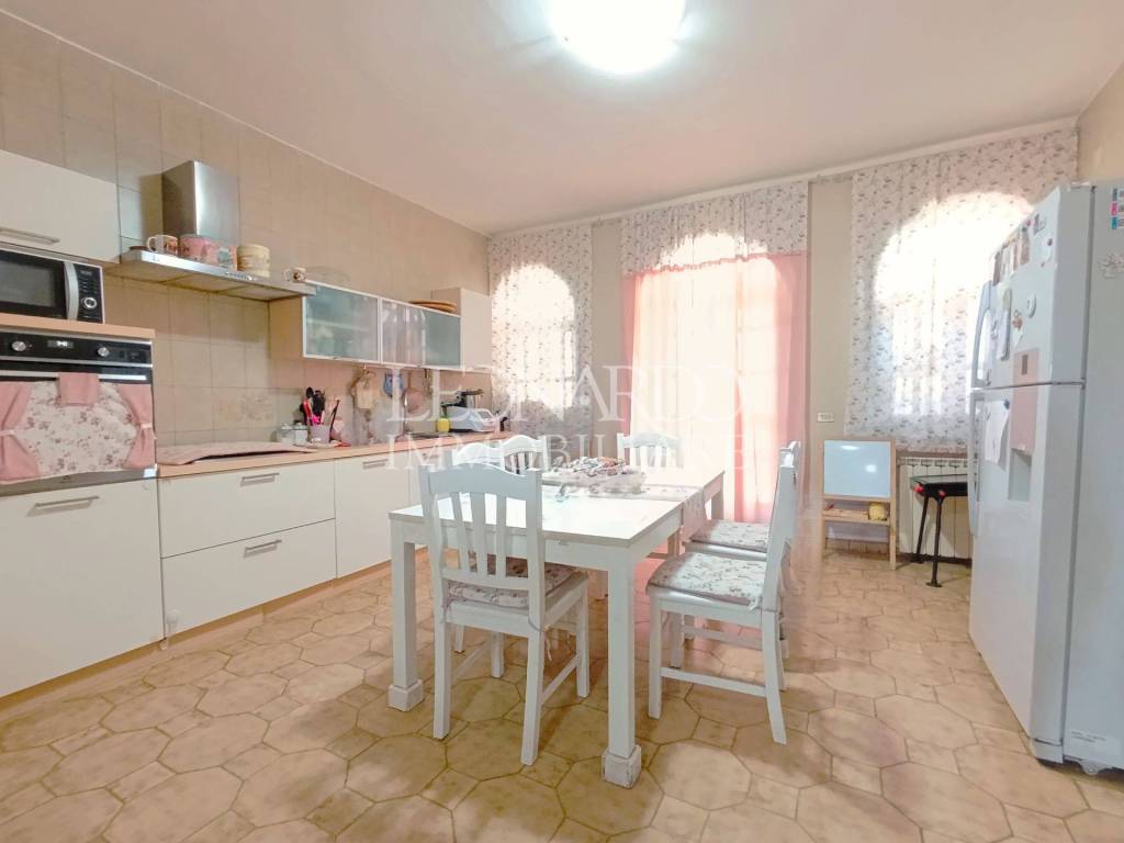 Appartamento a Castel volturno in Via Alghero - Foto 3