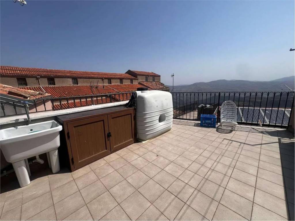 Appartamento a Geraci siculo in Via Madrice No Number - Foto 2