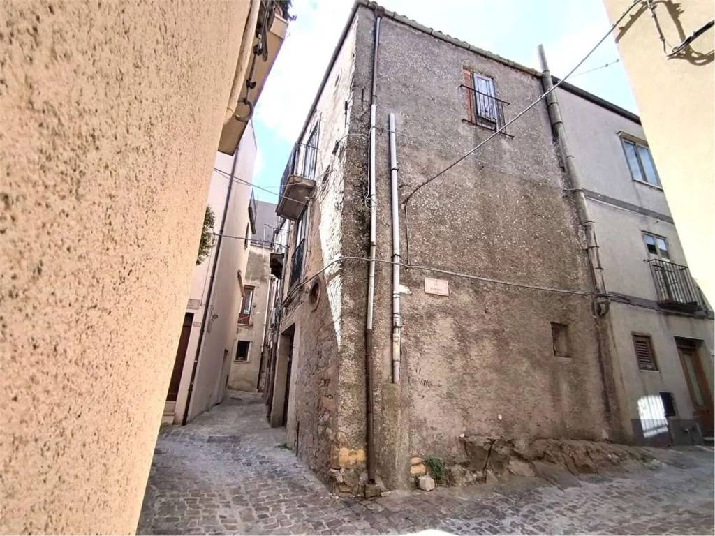 Villa a Geraci siculo in Via Brina No Number - Foto 2