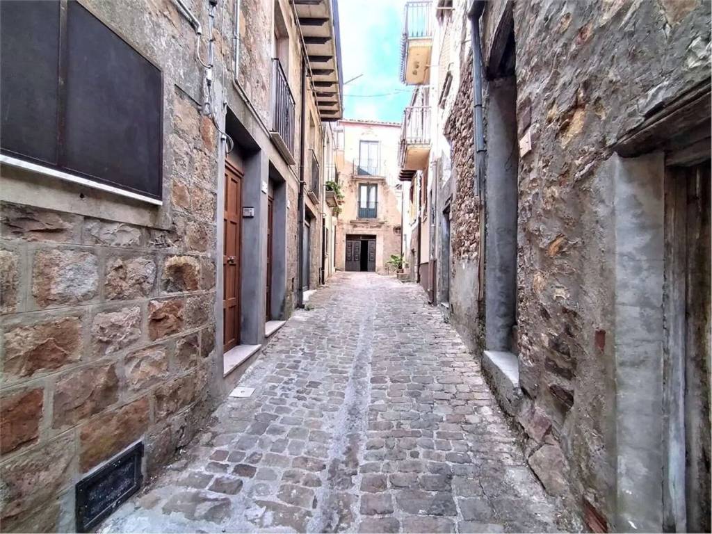 Villa a Geraci siculo in Via Brina No Number - Foto 3