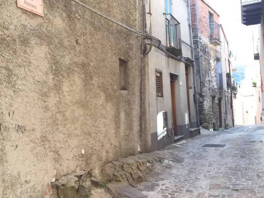 Villa a Geraci siculo in Via Brina No Number - Foto 4