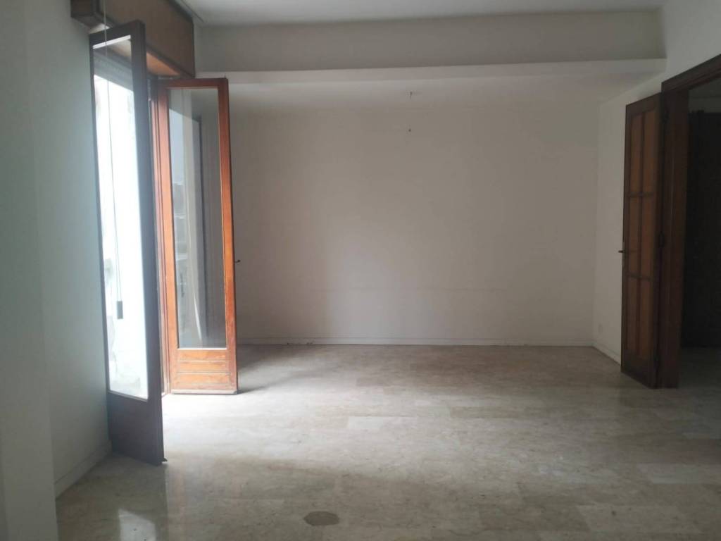Appartamento a Reggio calabria in Via Agamennone Spanò - Foto 3