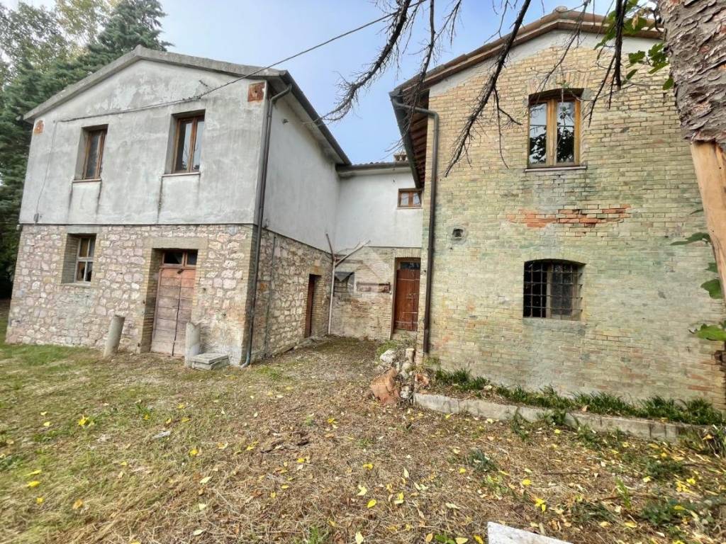 Casa indipendente a Assisi in Via dell'arce - Foto 2