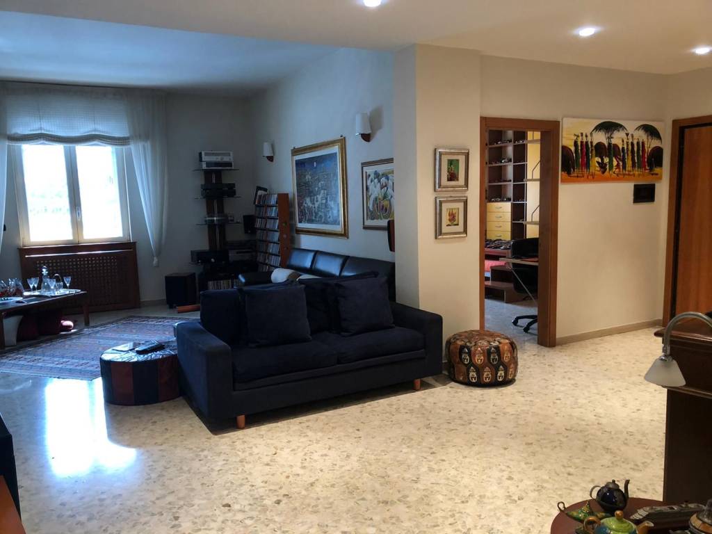 Appartamento a Valenzano in Via Piave, 68 - Foto 2