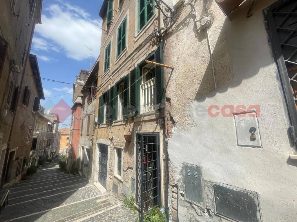 Appartamento a Tivoli in Via del Duomo, 58 - Foto 2