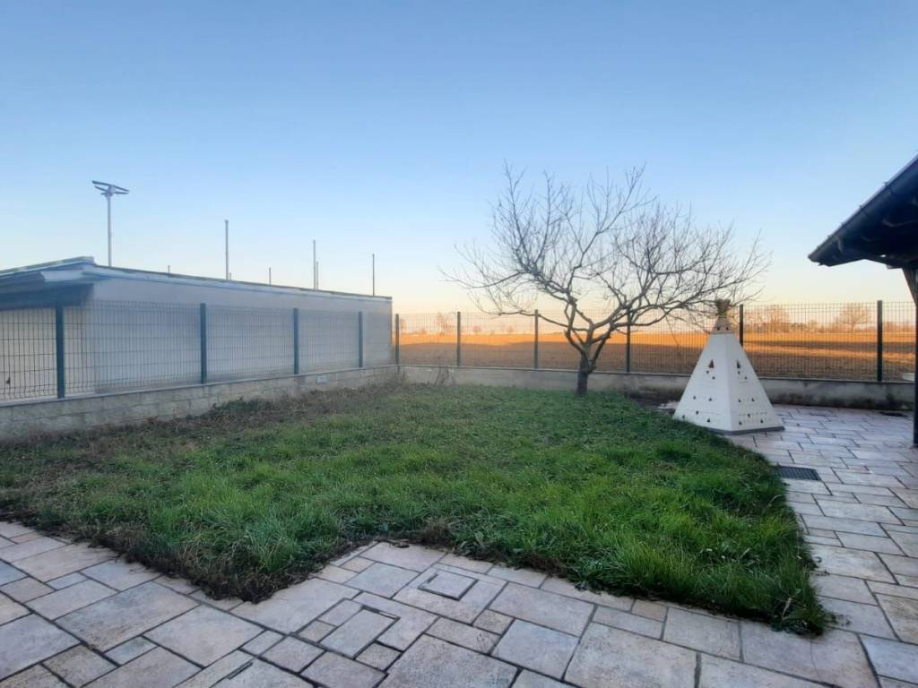 Villa a Piacenza in Strada Farnesiana - Foto 2