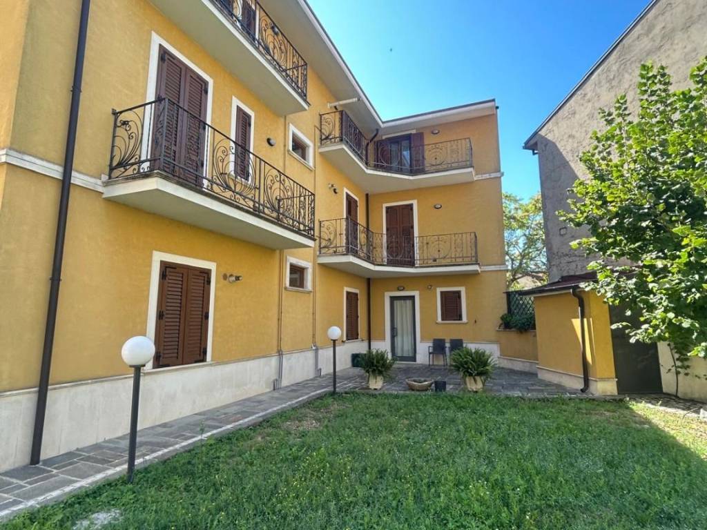 Appartamento a Celano in Piazza della Stazione - Foto 2