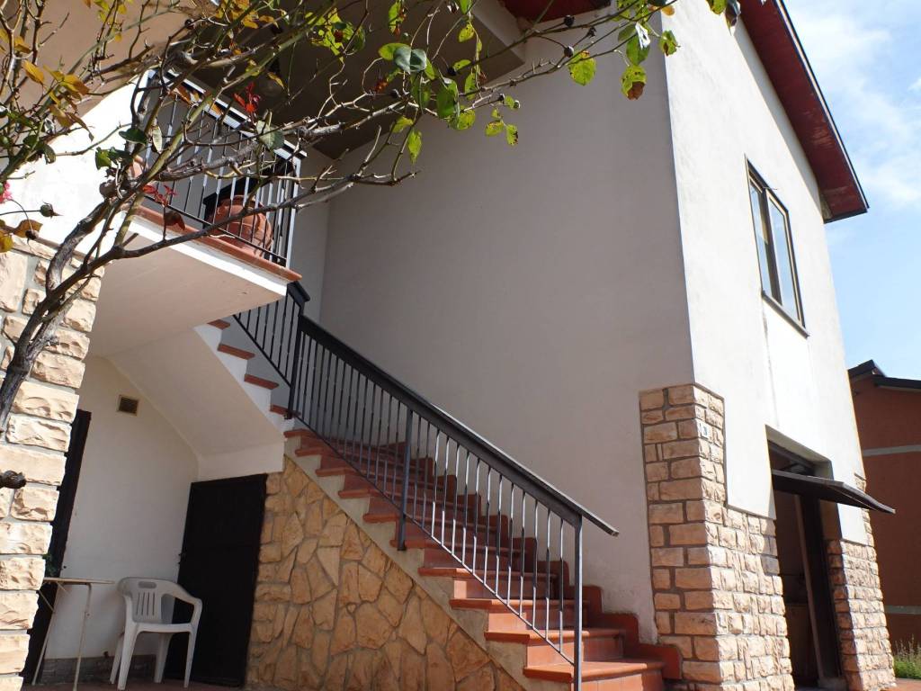 Villa a Chiusi della verna in Via Fonte Farneta-Corsalone - Foto 3