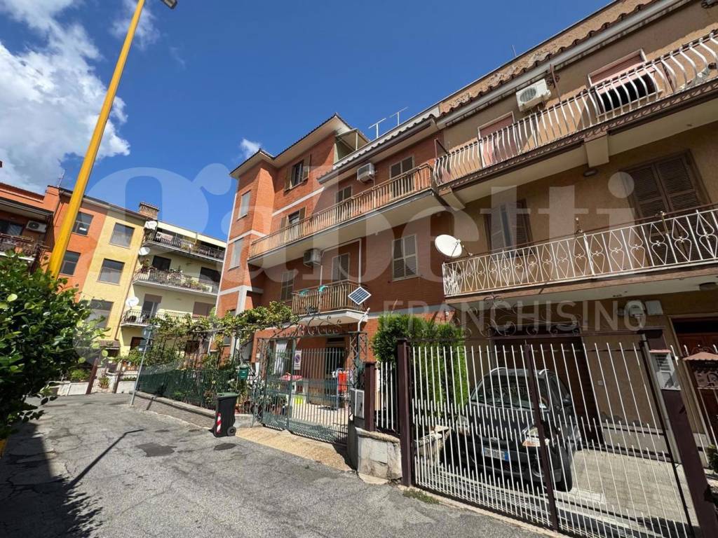 Appartamento a Ciampino in VIA RENATO MARTIRELLI, 1 - Foto 4