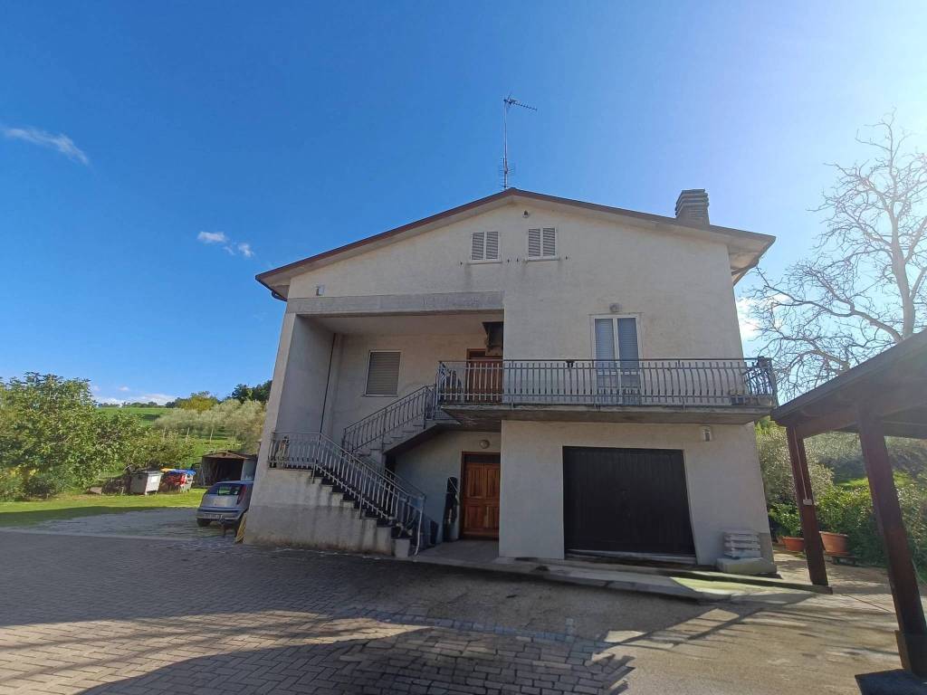 Villa a Castel ritaldi in Via Ruzzola - Foto 3