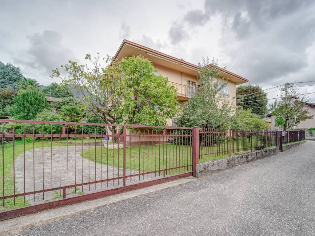 Villa a Cittiglio - Foto 2