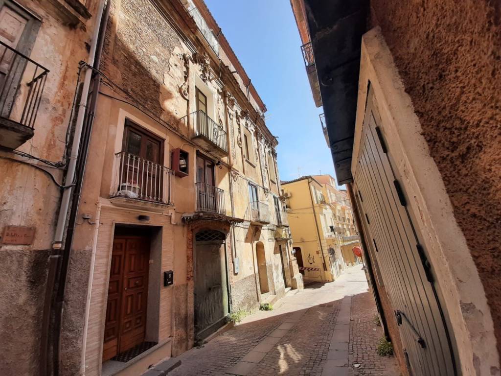 Appartamento a Lamezia terme in Via Camillo Benso di Cavour, 8 - Foto 3