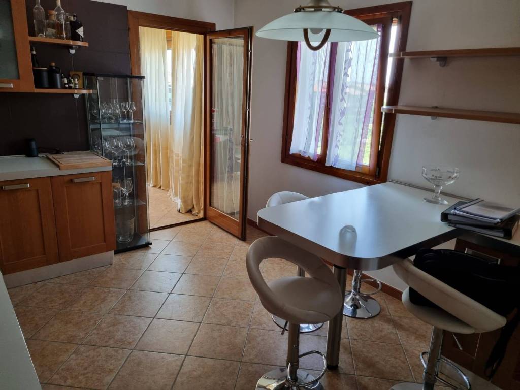 Appartamento a Latisana in Via Monte Canin - Foto 5