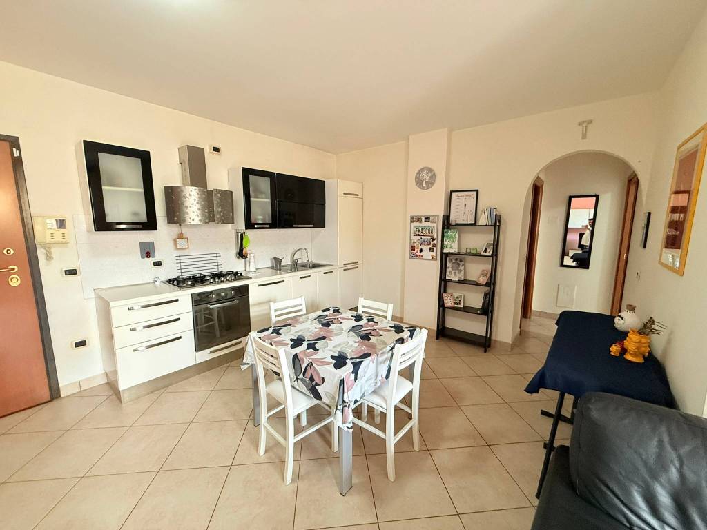 Appartamento a Civitavecchia in Via Gian Lorenzo Bernini - Foto 4