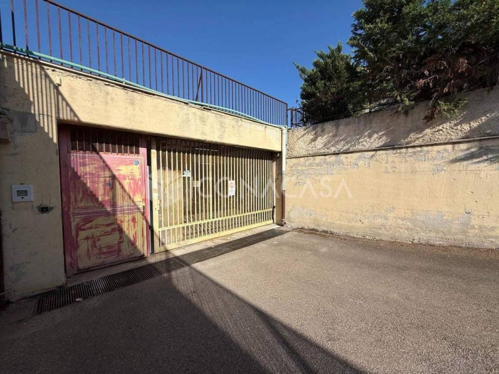 Box / garage a Manfredonia in Via Tenente Mauro Sinigaglia - Foto 5