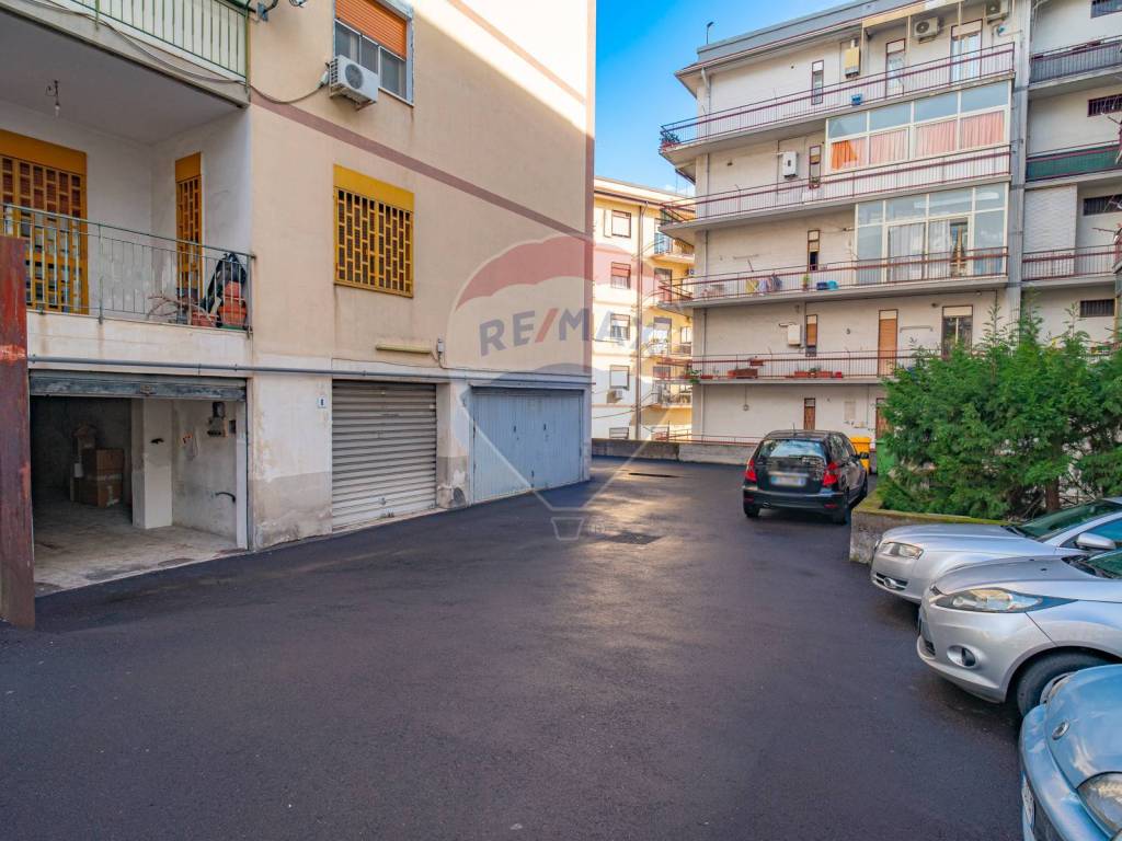 Box / garage a Gravina di catania in via Vitaliano Brancati - Foto 3