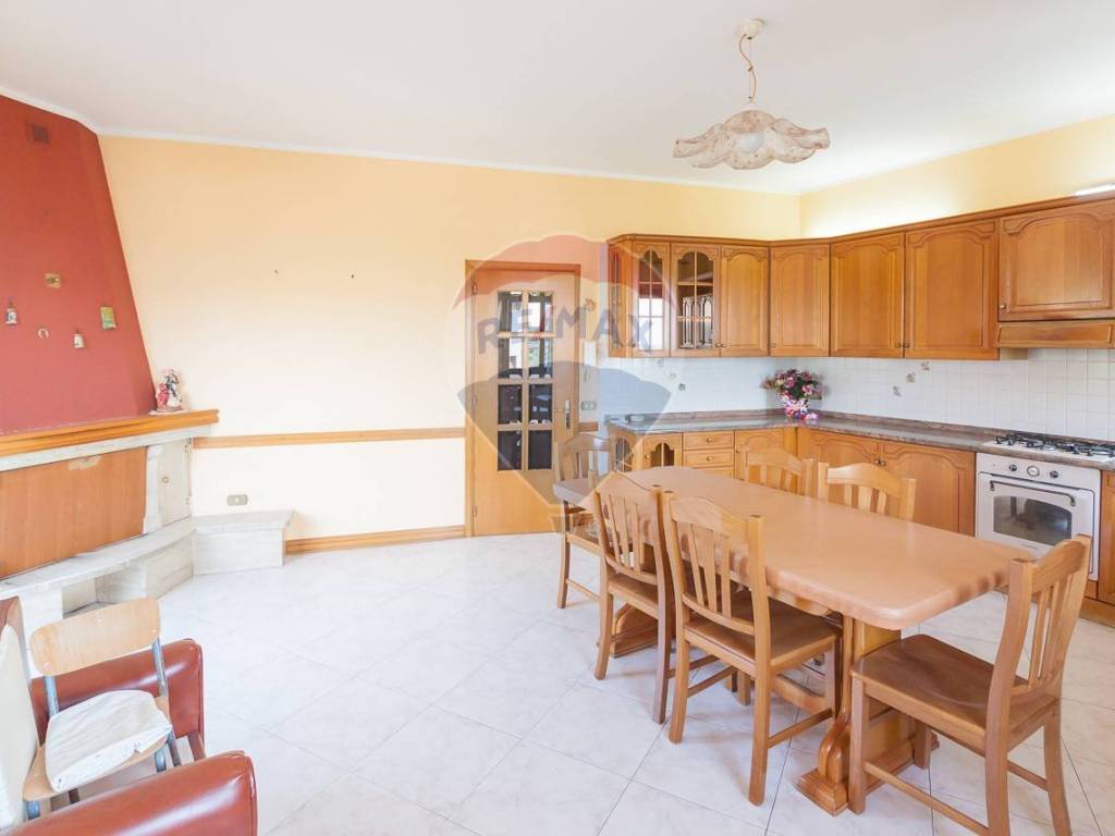 Appartamento a Ragalna in Via Paternò - Foto 5