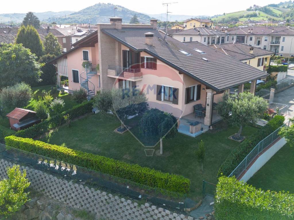 Villa a Medesano in Via Praga, 4 - Foto 2