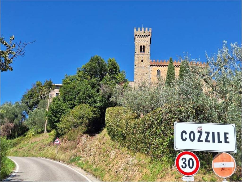 Appartamento a Massa e cozzile in Via Francesco Martini - Foto 2