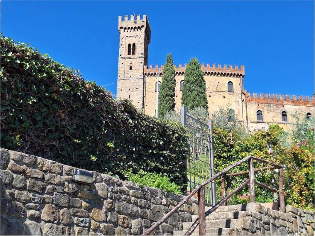 Appartamento a Massa e cozzile in Via Francesco Martini - Foto 3