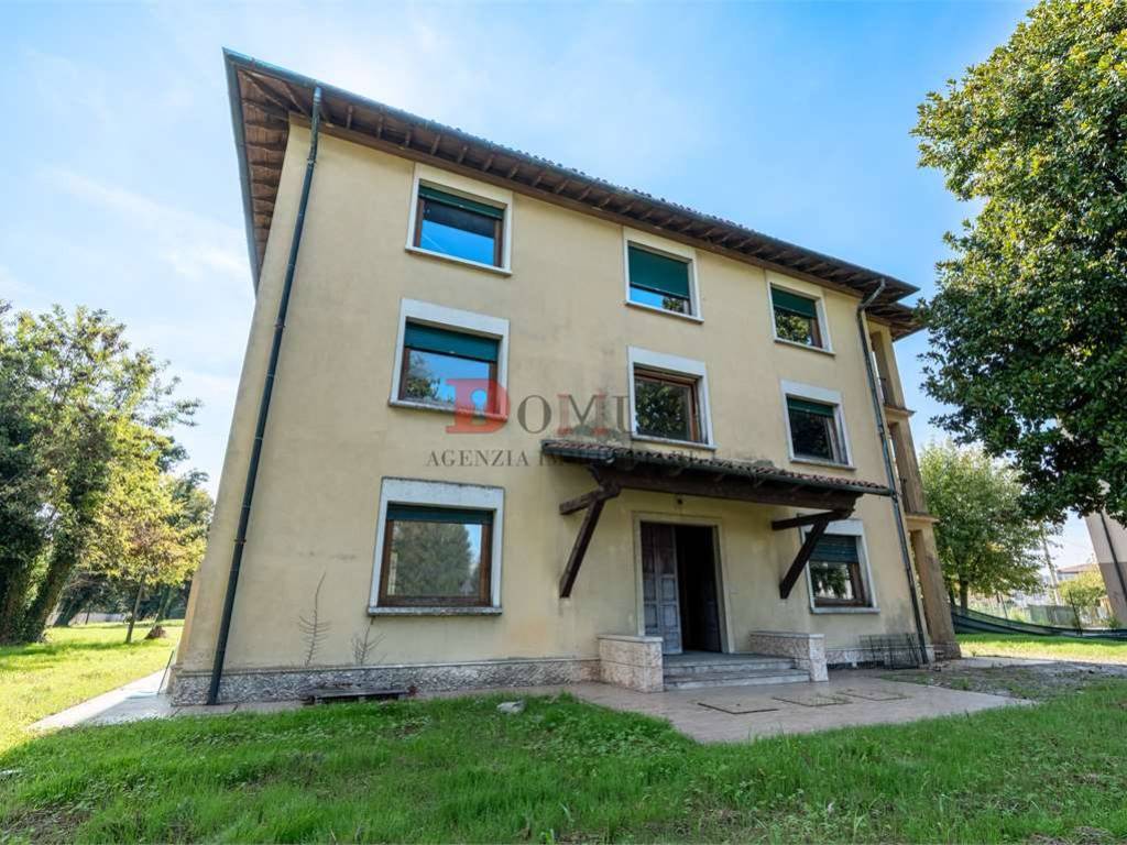 Villa a Borgo virgilio in Strada Romana, 44 - Foto 3