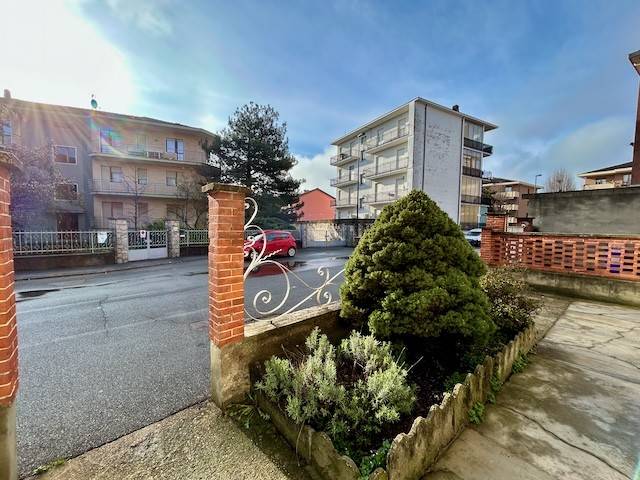 Appartamento a Chieri in Via Bardassano, 3 - Foto 4