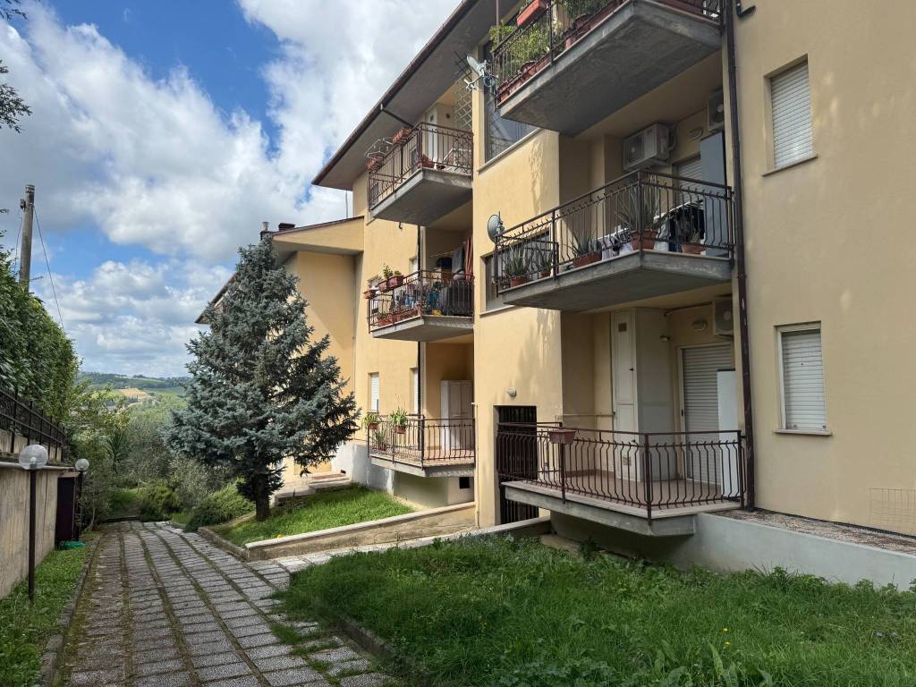 Appartamento a Castel ritaldi in Via Galileo Galilei, 6 - Foto 2