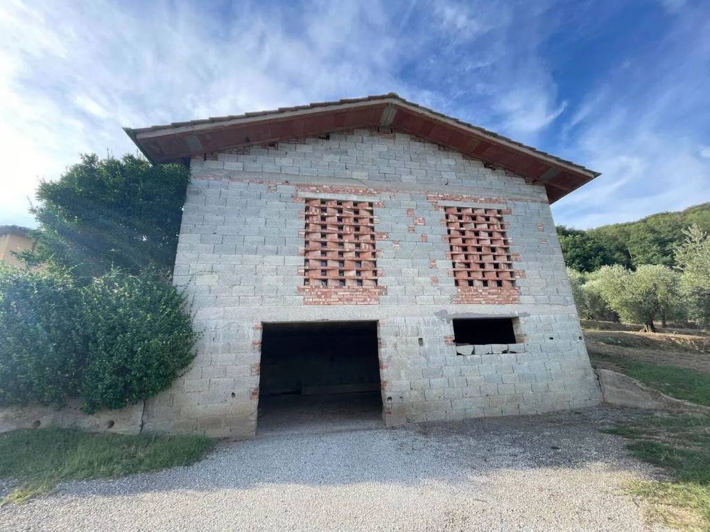 Rustico / casale a Serravalle pistoiese in Via Lucchese, 1 - Foto 2