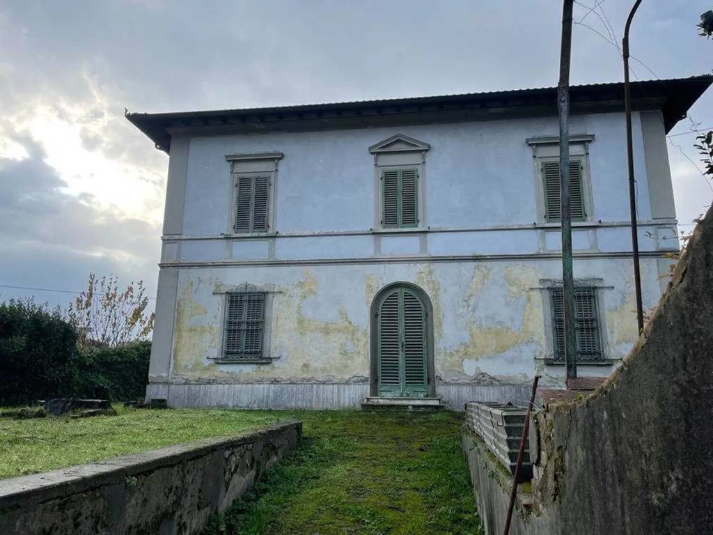 Villa a Buggiano in Via Camillo Benso di Cavour - Foto 2