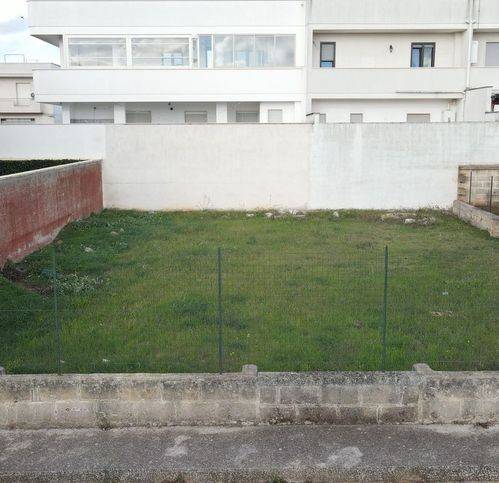 Terreno a Carovigno in Via San Michele Salentino 48 - Foto 2