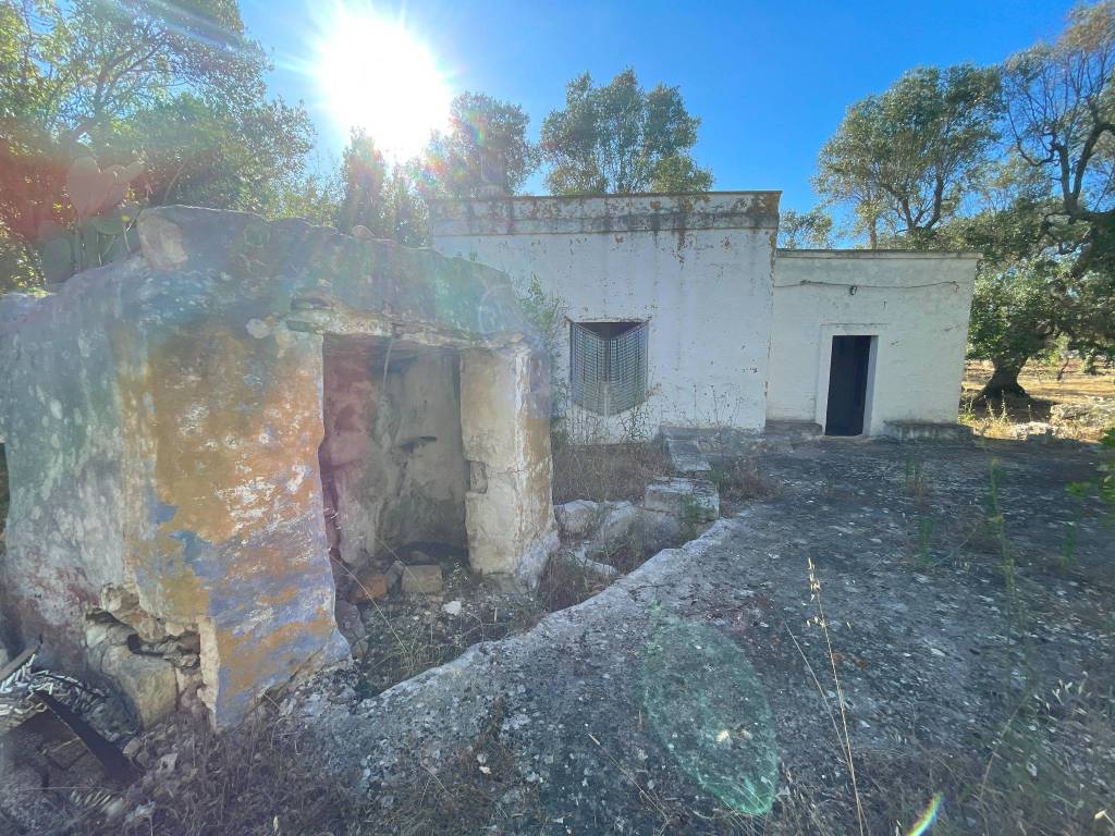 Rustico / casale a Ceglie messapica in SS581 - Foto 4