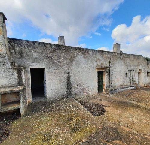 Villa a Ceglie messapica in Strada Provinciale 23 - Foto 4