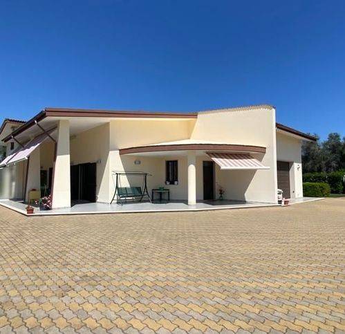 Casa indipendente a Carovigno in Via Serranova - Foto 2