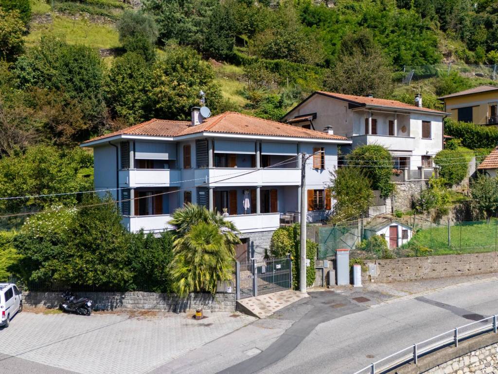 Appartamento a Gravedona ed uniti in Via Molo Vecchio - Foto 4