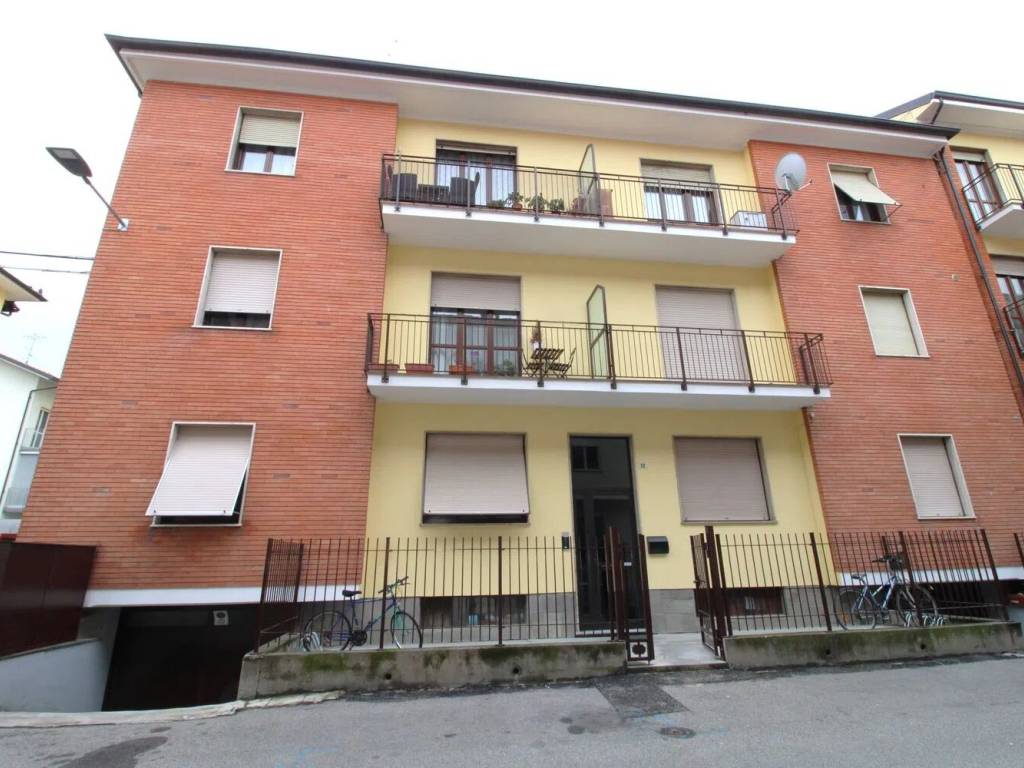 Appartamento a Alba in Via Silvio Pellico, 12 - Foto 2