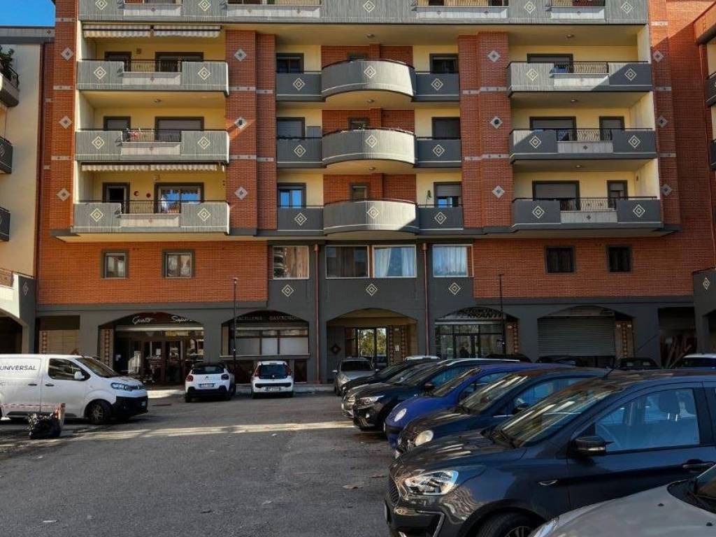 Immobile a Aprilia in Via Roberto Rossellini - Foto 3