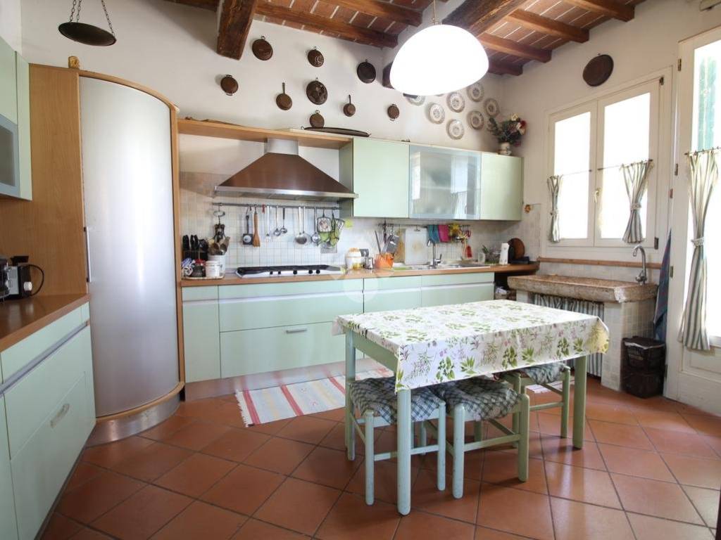 Villa a Fabbrico in Via G. Pellati, 2 - Foto 5