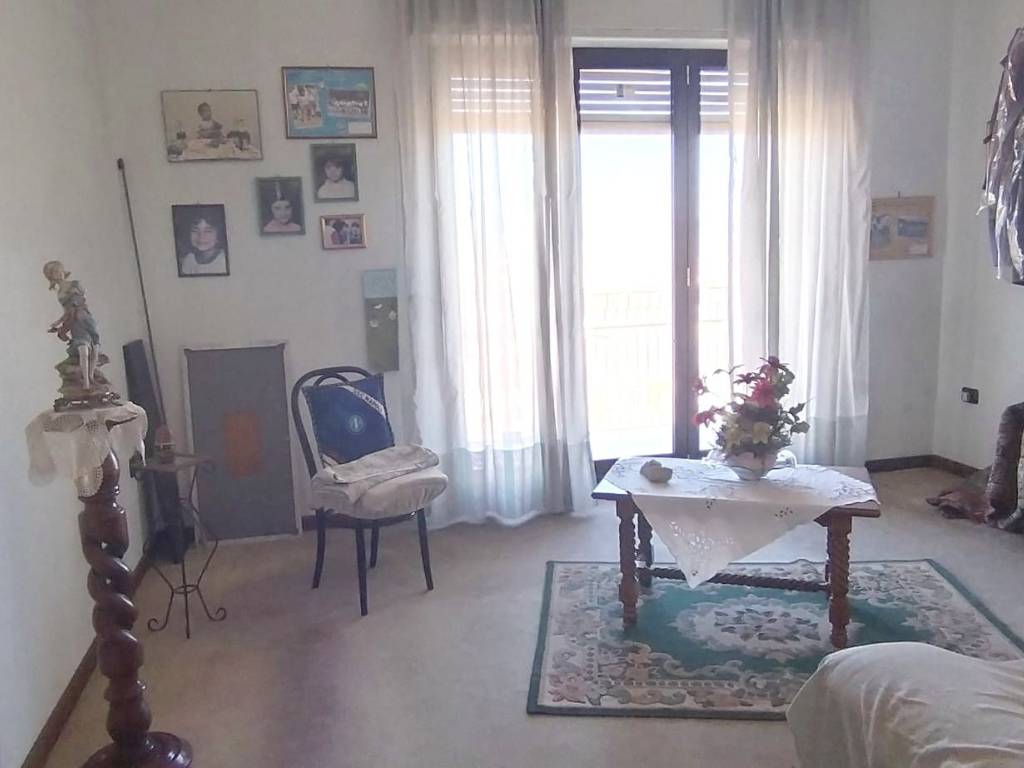 Appartamento a Aversa in Piazza Gian Lorenzo Bernini - Foto 4