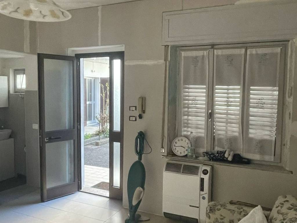 Casa indipendente a Galliate in Via Vincenzo Monti, 1 - Foto 3